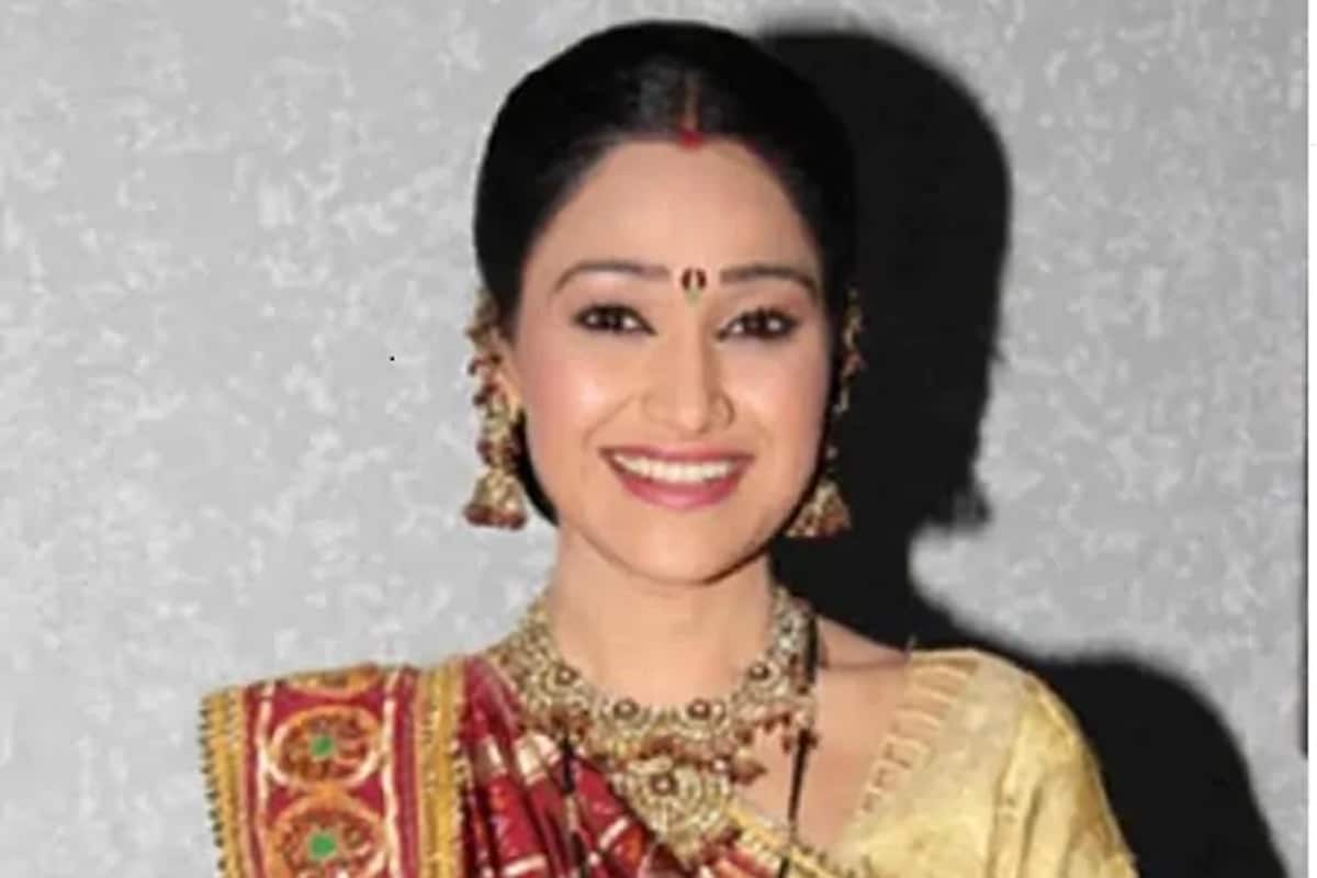 દિશા વાકાણી (Disha Vakani) ઉર્ફે દયાબેને વર્ષ 2017માં શોમાંથી લિવ લીધી હતી. તે બાદથી તે શોમાં પરત નથી ફર્યા. ત્યારથી કહેવાયય છે કે શોના મેકર્સ દિશા વાકાણીની જગ્યાએ અન્ય કલાકારની શોધ કરી રહ્યા છે. દિશા વાકાણી (Disha Vakani) ઉર્ફે દયાબેને વર્ષ 2017માં શોમાંથી લિવ લીધી હતી. તે બાદથી તે શોમાં પરત નથી ફર્યા. ત્યારથી કહેવાયય છે કે શોના મેકર્સ દિશા વાકાણીની જગ્યાએ અન્ય કલાકારની શોધ કરી રહ્યા છે.