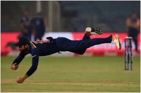 IND vs ENG: શાર્દુલની બોલિંગમાં કોહલીનો દિલખુશ થઈ જાય તેવો શાનદાર કેચ, જુઓ - Video