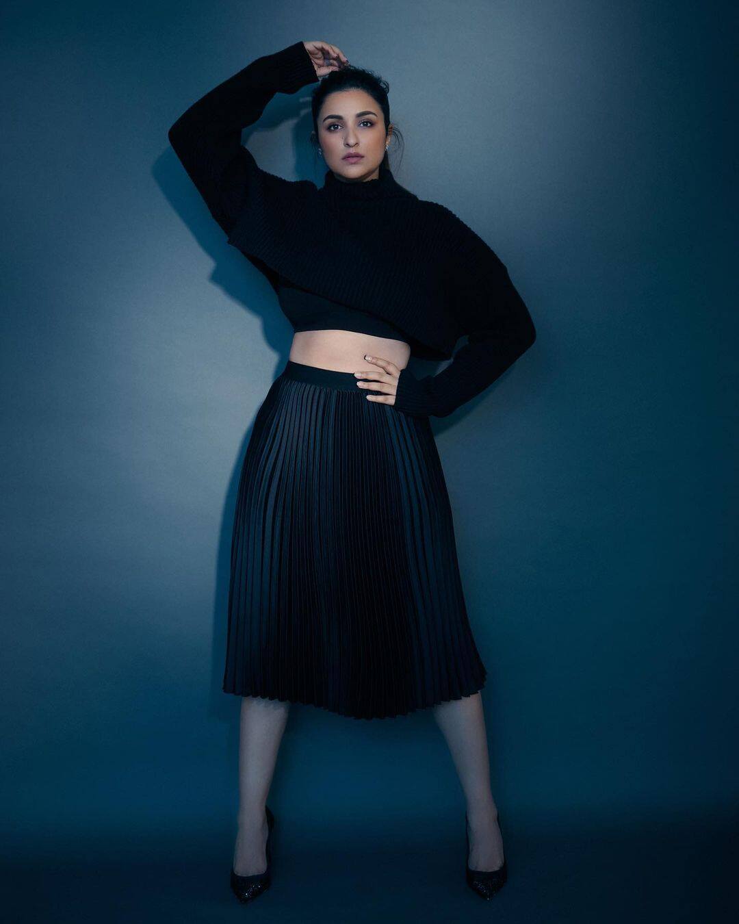  બોલિવૂડ અભિનેત્રી પરિણીતી ચોપરા ફિલ્મિમાં ડેબ્યુ કરતા પહેલા લંડનની એક ફર્મમાં ઇન્વેસ્ટમેન્ટ બેંકર તરીકે કામ કરતી હતી. જે બાદ યશરાજ ફિલ્મ્સના પબ્લિક રિલેશન ટીમમાં તે ઇન્ટર્ન તરીકે પણ કામ કરી ચુકી છે.