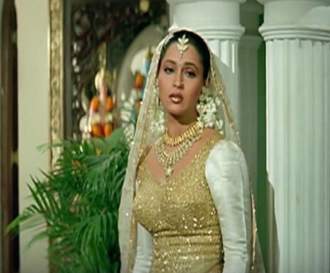 અશ્વિની ભાવે: અશ્વિની ભાવેએ 1991માં ફિલ્મથી શરૂઆત કરી હતી. પરંતુ બોલીવુડમાં તેમને સફળતા ન મળતા તેમણે સાઉથની ફિલ્મો કરવાનું શરૂ કર્યું. અશ્વિની ભાવે: અશ્વિની ભાવેએ 1991માં ફિલ્મથી શરૂઆત કરી હતી. પરંતુ બોલીવુડમાં તેમને સફળતા ન મળતા તેમણે સાઉથની ફિલ્મો કરવાનું શરૂ કર્યું.