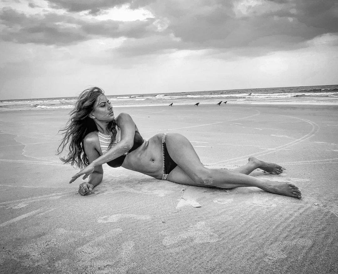  નિયા શર્મા એક સમયે એશિયાની સૌથી સેક્સી મહિલાનું ખિતાબ જીતી ચૂકી છે. અને તે આ ખિતાબને હકદાર છે. (PHOTO: Instagram)