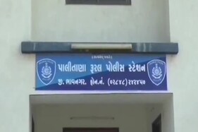 ભાવનગર: ભાજપના કાર્યકરની દાદાગીરી, કહ્યું- હું ભાજપનો કાર્યકર્તા છું, કાયદો મારા ખિસ્સામાં