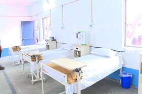 સુરત : આર્સેલર મિત્તલ પરિવારે કોરોનાના દર્દીઓ માટે પ્લાન્ટમાં જ કોવિડ હોસ્પિટલ ઉભી કરી