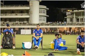 IPL 2021: પ્રેકટીસ મેચમાં જોરદાર હવાઇ ફાયર કરતો જોવા મળ્યો ધોની, Video વાયરલ