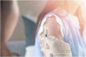 લાલચુ નર્સ! દર્દીને સાદુ ઇન્જેક્શન આપી રેમડેસિવીર ચોરી લેતી હતી, બૉયફ્રેન્ડ આ ઇન્જેક્શન કાળા બજારમાં વેચતો!