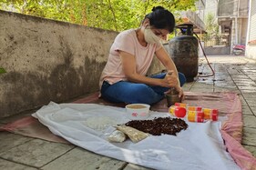 સુરતમાં બનાવ્યા 'આયુર્વેદિક વોશેબલ માસ્ક'! જુઓ કેવી રીતે તૈયાર કરાઈ રહ્યા, 50.000 માસ્કનું Free વિતરણ