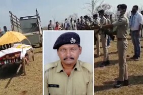 સુરત : પોલીસ કોન્સ્ટેબલનું Coronaથી મોત, ગાર્ડ ઓફ ઓનર આપી અંતિમ વિદાય અપાઈ