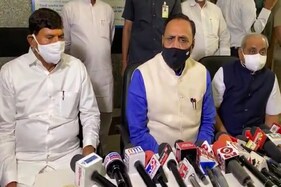 CM રૂપાણીએ કોરોનાના વધતા કહેર વચ્ચે લીધી મોરબીની મુલાકાત, જણાવ્યું 3 Tનું મહત્ત્વ