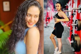 અભિનેત્રી અમૃતા ખાનવિલકરના ગ્લેમરસ ફોટોઝ, વેસ્ટર્ન શોર્ટ ડ્રેસથી લઈ સાડીમાં જાદુ પાથરી રહી