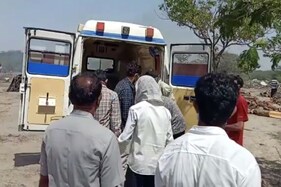 વડોદરા: દાદી અને પિતા દીકરીનાં લગ્ન માટે ભાણેજ જમાઈને ઘરે ગયા ત્યાં જ કોરોનાથી થયું મોત