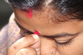 સુરત: સસરાએ ઉંદર મારવાની દવા પીવડાવી પરિણીતાની કરી હત્યા, ભાઇએ નોંધાવી ફરિયાદ