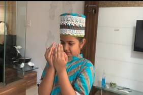 કોરોનાની મહામારીમાંથી મુક્તિ માટે રાજકોટની 7 વર્ષની દિકરીએ રાખ્યું રોઝૂ, લોકો માટે કરી દુઆ