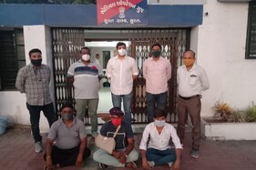 રાજકોટ જકાતનાકા પાસે અકસ્માત બાદ જીવલેણ હુમલો કરીને નાસતા ફરતા ત્રણ આરોપીની ધરપકડ