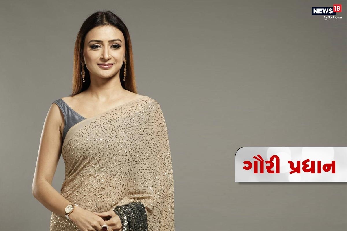 ગૌરી પ્રધાન (Gauri Pradhan)- પોતાનાં બેબાક અંદાજ માટે સૌનો દિલ જીતનારી ગૌરી પ્રધાનને આ રોલ ઓફર થયો હતો. ગૌરીએ 'અનુપમા' (Anupamaa)એ સ્ક્રીન ટેસ્ટ આપ્યો હતો. પણ બાદમાં મેકર્સને લાગ્યું કે, આ રોલમાં સારી રીતે ફિટ નહીં બેસે. ગૌરી પ્રધાન (Gauri Pradhan)- પોતાનાં બેબાક અંદાજ માટે સૌનો દિલ જીતનારી ગૌરી પ્રધાનને આ રોલ ઓફર થયો હતો. ગૌરીએ 'અનુપમા' (Anupamaa)એ સ્ક્રીન ટેસ્ટ આપ્યો હતો. પણ બાદમાં મેકર્સને લાગ્યું કે, આ રોલમાં સારી રીતે ફિટ નહીં બેસે.
