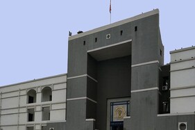 કોરોના પર હાઇકોર્ટમાં સુઓમોટો અરજી પર સુનાવણી, લગ્નમાં 50 લોકોની સંખ્યા ઘટાડવાની કરાઇ રજૂઆત