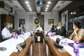 વાવાઝોડાથી પ્રભાવિત વિસ્તારો માટે પીએમ મોદીએ એક હજાર કરોડ રૂપિયાની સહાયની જાહેરાત કરી