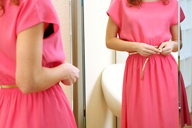 રાજકોટ: પ્રેમિકા સાથે ઝઘડો થતા પ્રેમીએ પ્રેમિકા કપડાં બદલતી હોય તેવી તસવીરો વહેતી કરી