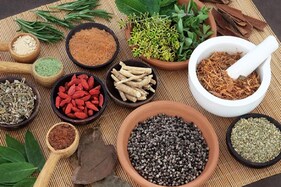 કોરોનાના કહેર વચ્ચે રોગપ્રતિકારક શક્તિ વધારવા આયુષ મંત્રાલયનાં આ ઉપાયો અજમાવો