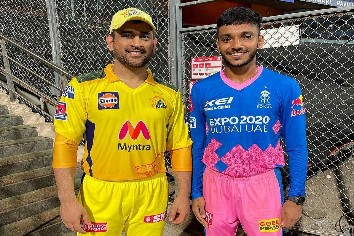 ચેતનના માતા પિતા કપરા સમયમાં પણ એવું નહોતા ઈચ્છતા કે, પોતાના દીકરાના પરફોર્મન્સ ઉપર કોઈપણ જાતની અસર પહોંચે. સૈયદ મુસ્તાક અલી ટુર્નામેન્ટમાં ચેતન સાકરિયા સૌરાષ્ટ્ર તરફથી રમ્યો હતો. ટુર્નામેન્ટ દરમિયાન મેચ પૂર્ણ થતાં તે પોતાના વતન ભાવનગર પહોંચ્યો હતો. ત્યારબાદ તેને ખ્યાલ આવ્યો હતો કે તેનો નાનકડો ભાઈ હવે આ દુનિયામાં નથી રહ્યો. ઉલ્લેખનીય છે કે ચાર મેના રોજ બીસીસીઆઈ દ્વારા આઈપીએલની 14મી સિઝનને કોરોનાના કારણે સ્થગીત કરવાની જાહેરાત કરવામાં આવી છે. ચેતનના માતા પિતા કપરા સમયમાં પણ એવું નહોતા ઈચ્છતા કે, પોતાના દીકરાના પરફોર્મન્સ ઉપર કોઈપણ જાતની અસર પહોંચે. સૈયદ મુસ્તાક અલી ટુર્નામેન્ટમાં ચેતન સાકરિયા સૌરાષ્ટ્ર તરફથી રમ્યો હતો. ટુર્નામેન્ટ દરમિયાન મેચ પૂર્ણ થતાં તે પોતાના વતન ભાવનગર પહોંચ્યો હતો. ત્યારબાદ તેને ખ્યાલ આવ્યો હતો કે તેનો નાનકડો ભાઈ હવે આ દુનિયામાં નથી રહ્યો. ઉલ્લેખનીય છે કે ચાર મેના રોજ બીસીસીઆઈ દ્વારા આઈપીએલની 14મી સિઝનને કોરોનાના કારણે સ્થગીત કરવાની જાહેરાત કરવામાં આવી છે.