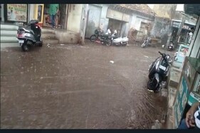 ભરઉનાળે કચ્છમાં પડ્યા કરા, હજી રાજ્યનાં અનેક વિસ્તારોમાં માવઠાની આગાહી