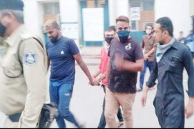 રાજકોટ સિવિલમાં દાખલ દર્દીના પુત્રને અજાણ્યા શખ્સને મોબાઈલ આપવો ભારે પડ્યો, જાણો ઘટના