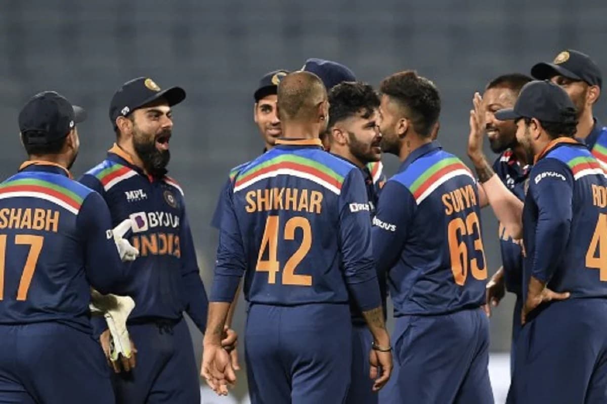 2024-31 દરમિયાન ટી20 વર્લ્ડ કપમાં રમાશે 55 મેચ: આઇસીસીએ નિર્ણય લીધો છે કે, 2024-31 દરમિયાન યોજાનાર ટી20 વર્લ્ડ કપમાં કુલ 55 મેચ થશે. જ્યારે વન ડે વર્લ્ડ કપમાં 54 મેચ રમવામાં આવશે. મેન વર્લ્ડ કપમાં 7-7 ટીમોના બે સમૂહ હશે અને બાકીની 3-3 ટીમો સુપર સિક્સમાં પહોંચશે. 2024-31 દરમિયાન ટી20 વર્લ્ડ કપમાં રમાશે 55 મેચ: આઇસીસીએ નિર્ણય લીધો છે કે, 2024-31 દરમિયાન યોજાનાર ટી20 વર્લ્ડ કપમાં કુલ 55 મેચ થશે. જ્યારે વન ડે વર્લ્ડ કપમાં 54 મેચ રમવામાં આવશે. મેન વર્લ્ડ કપમાં 7-7 ટીમોના બે સમૂહ હશે અને બાકીની 3-3 ટીમો સુપર સિક્સમાં પહોંચશે.