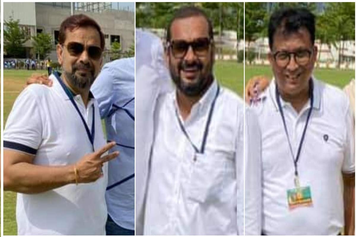 કિર્તેશ પટેલ, સુરતઃ લાલભાઈ કોન્ટ્રાકટર સ્ટેડિયમમાં (Lalbhai Contractor Stadium) રવિવારે જૈન સમાજ દ્વારા બનાસ ટ્રોફીની ફાઇનલ મેચ (The final match of the Banas Trophy) રમાડવામાં આવી હતી. મેચ રમાડવા માટે મેનેજમેન્ટ પાસે પ્રેક્ષકો વગર મેચ (cricket match) રમાડવાની લેખિતમાં બાહેંધરી આપી પરમિશન મેળવી હતી. જાકે બાદમાં બાહેંધરી સાથે પોલીસ કમિશનરના (Commissioner of Police) જાહેરનામાના ધજાગરાં ઉડાવી પ્રેક્ષકો ભેગા કર્યા હતા અને મેચ જીતી ગયા બાદ વિજય ઉત્સવ મનાવવામાં આવ્યો હતો. જેમાં એક પણ જણાએ માસ્ક પહેયુ ન હતું અને સોશ્યલ ડિસ્ટન્સ વગર નાચયા હતા. જેનો વીડિયો સોશિયલ મીડિયામાં વાયરલ (video viral on social media) થતા આખરે ઉમરા પોલીસે ત્રણ આયોજકો સામે ગુનો નોંધી કાયદેસરની કાર્યવાહી હાથ ધરી હતી. (ત્રણ આયોજકોની તસવીર) કિર્તેશ પટેલ, સુરતઃ લાલભાઈ કોન્ટ્રાકટર સ્ટેડિયમમાં (Lalbhai Contractor Stadium) રવિવારે જૈન સમાજ દ્વારા બનાસ ટ્રોફીની ફાઇનલ મેચ (The final match of the Banas Trophy) રમાડવામાં આવી હતી. મેચ રમાડવા માટે મેનેજમેન્ટ પાસે પ્રેક્ષકો વગર મેચ (cricket match) રમાડવાની લેખિતમાં બાહેંધરી આપી પરમિશન મેળવી હતી. જાકે બાદમાં બાહેંધરી સાથે પોલીસ કમિશનરના (Commissioner of Police) જાહેરનામાના ધજાગરાં ઉડાવી પ્રેક્ષકો ભેગા કર્યા હતા અને મેચ જીતી ગયા બાદ વિજય ઉત્સવ મનાવવામાં આવ્યો હતો. જેમાં એક પણ જણાએ માસ્ક પહેયુ ન હતું અને સોશ્યલ ડિસ્ટન્સ વગર નાચયા હતા. જેનો વીડિયો સોશિયલ મીડિયામાં વાયરલ (video viral on social media) થતા આખરે ઉમરા પોલીસે ત્રણ આયોજકો સામે ગુનો નોંધી કાયદેસરની કાર્યવાહી હાથ ધરી હતી. (ત્રણ આયોજકોની તસવીર)