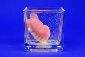 ચેન્નાઈમાં આર્ટિફિશિયલ દાંતે લીધો મહિલાનો જીવ, પાણી પીતા સમયે ભૂલમાં દાંત ગળી જતાં મોત