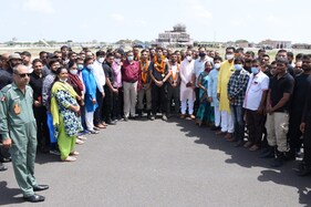 જામનગર: અફઘાનિસ્તાનમાંથી પરત ફરેલા નાગરિકો માતૃભૂમિ પર પગ મૂકતા જ ખુશીના આંસુએ રડ્યાં