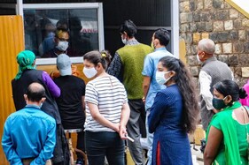 Coronavirus in India: દેશમાં સતત છઠ્ઠા દિવસે 40 હજારથી વધુ કેસ, 422 દર્દીઓએ જીવ ગુમાવ્યો