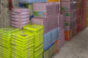 તાલિબાનના રાજને કારણે સુરત ટેક્સટાઇલ ઉદ્યોગના વેપારીઓને પડ્યો મોટો ફટકો