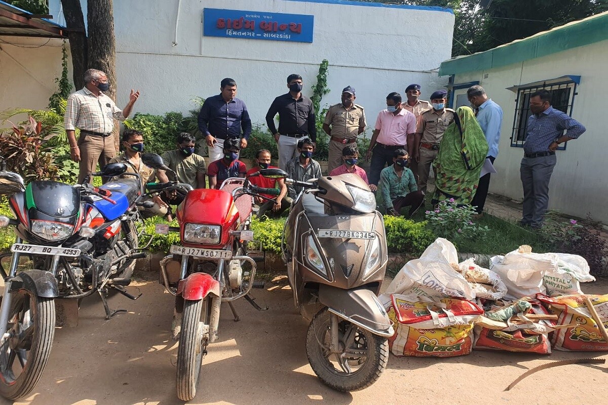 સાબરકાંઠાઃ ઈડરના વસાઈમાં ચંદન ચોરોનો આતંક, પોલીસે મહિલા સહિત રાજસ્થાની ગેંગના 8ને પકડ્યા