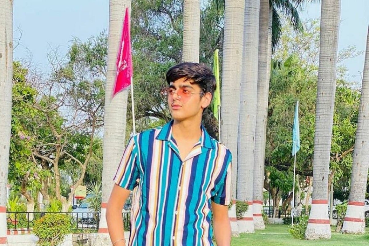 પોલીસ પૂછપરછમાં આરોપી અભિષેક મોનૂને જણાવ્યું હતું કે, ઘટના બાદ તે પાર્ટી કરવાં મિત્રો સાથે હોટલમાં ગયો હતો. મિત્રોની સાથે ખાવાં પીવાનું ખુબ બધુ ઓર્ડર કર્યો હતો, પણ તેનાંથી એક કોળીયો નહોતો ખવાયો. પોલીસ પૂછપરછમાં આરોપી અભિષેક મોનૂને જણાવ્યું હતું કે, ઘટના બાદ તે પાર્ટી કરવાં મિત્રો સાથે હોટલમાં ગયો હતો. મિત્રોની સાથે ખાવાં પીવાનું ખુબ બધુ ઓર્ડર કર્યો હતો, પણ તેનાંથી એક કોળીયો નહોતો ખવાયો.