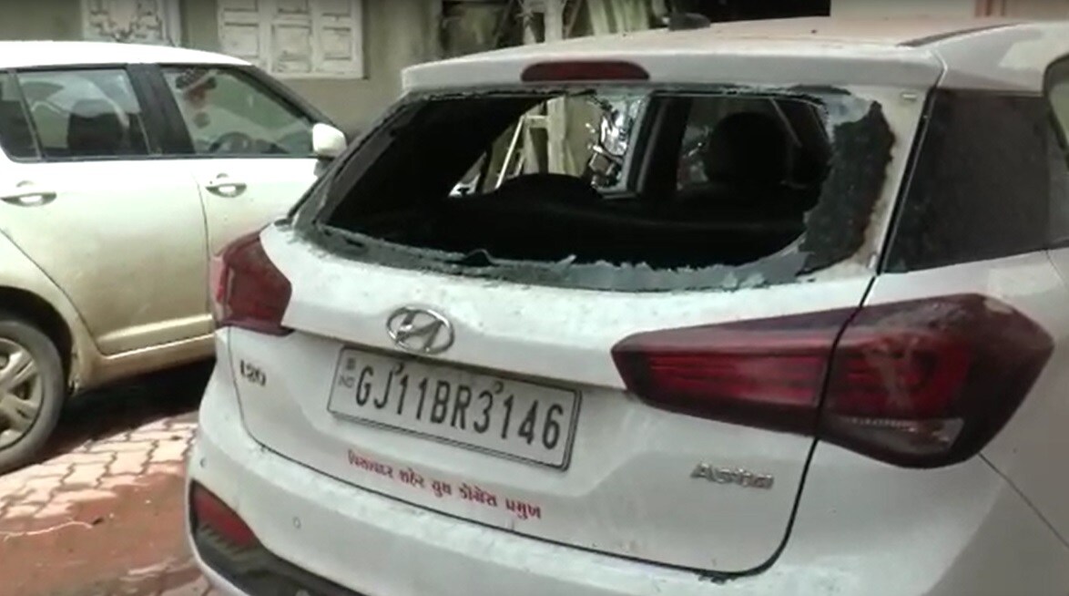 MLA Harashad Barbadia's Cousin Attacked visavadar Remained Closed in Protest jm