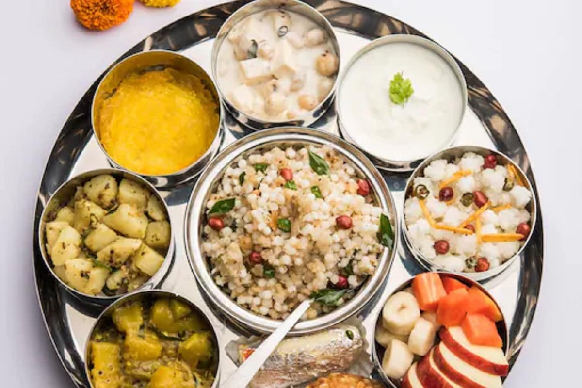 Navratri 2021: ઉપવાસ દરમિયાન આ ફરાળી વાનગીઓ આપશે શરીરને ઉર્જા Navratri 2021: ઉપવાસ દરમિયાન આ ફરાળી વાનગીઓ આપશે શરીરને ઉર્જા