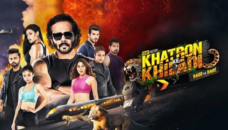 ખતરોં કે ખિલાડી 11 (Khatron ke Khiladi 11 ) - સ્ટંટ આધારિત રિયાલિટી શો ખતરોં કે ખિલાડી સીઝન 11 ફિલ્મ નિર્માતા રોહિત શેટ્ટી દ્વારા હોસ્ટ કરવામાં આવી રહ્યો છે. જે 2.7 મિલિયન વ્યૂ સાથે ટીઆરપી યાદીમાં ચોથા નંબરે છે. ખતરોં કે ખિલાડી 11 (Khatron ke Khiladi 11 ) - સ્ટંટ આધારિત રિયાલિટી શો ખતરોં કે ખિલાડી સીઝન 11 ફિલ્મ નિર્માતા રોહિત શેટ્ટી દ્વારા હોસ્ટ કરવામાં આવી રહ્યો છે. જે 2.7 મિલિયન વ્યૂ સાથે ટીઆરપી યાદીમાં ચોથા નંબરે છે.