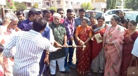 કચ્છ: ભુજના જર્જરિત રસ્તાઓનું પાલિકા દ્વારા આખરે સમારકામ શરૂ