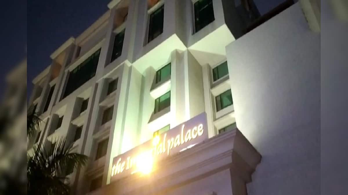 gambling caught in imperial palace hotel 10 people caught ap – News18  Gujarati