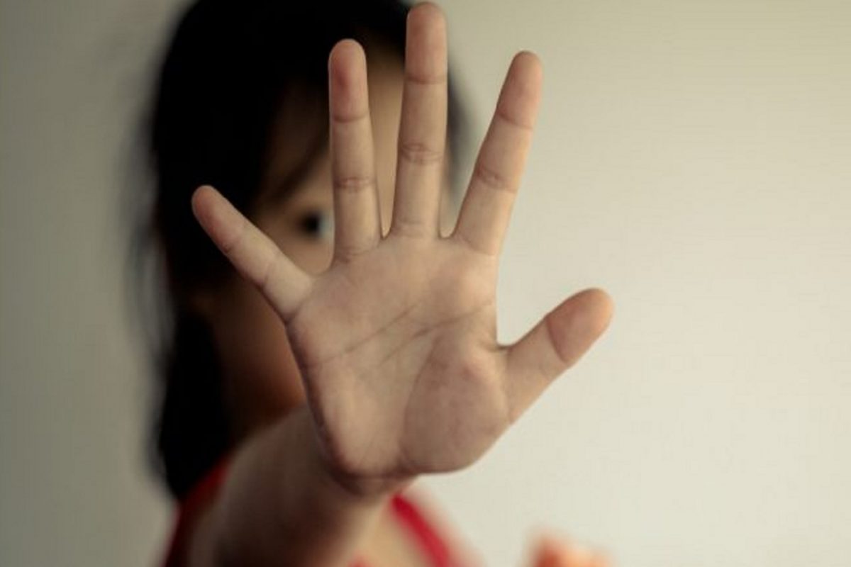 'ગૂડ-બેડ ટચ'ની જાણ હોવાથી બચી ગઇ બાળકી, કહ્યું,' ચોકલેટવાલે અંકલને મેરે સાથ ગંદા ખેલા' – News18 ગુજરાતી