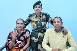 ઘરે કહ્યા વિના ફોર્મ ભર્યું હતું; આજે ટ્રેનિંગ પૂર્ણ કરી BSFમાં જોડાનારી કચ્છની પ્રથમ યુવત