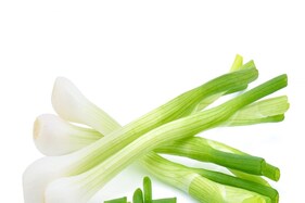 Garlic leaves benefits: લસણ જ નહી પણ તેના પાંદડા પણ છે શરીર માટે ફાયદાકારક
