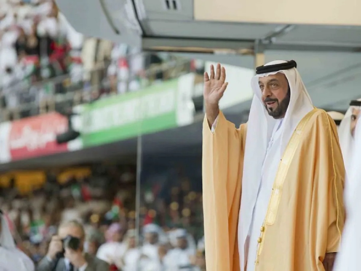  Sheikh Khalifa Bin Zayed Al Nahyan Networth : સંયુક્ત આરબ અમીરાતના રાષ્ટ્રપતિ શેખ ખલીફા બિન ઝાયેદ અલ નાહયાન (Sheikh Khalifa Bin Zayed Al Nahyan Death) નું શુક્રવારે અવસાન થયું. રાષ્ટ્રપતિ ઝાયેદ અલ નાહયાન છેલ્લા ઘણા દિવસોથી બીમાર હતા. તેમની ઉંમર 73 વર્ષની હતી. વિશ્વના ઘણા મોટા નેતાઓએ તેમના નિધન પર શોક વ્યક્ત કર્યો હતો. વડા પ્રધાન નરેન્દ્ર મોદી (PM Narendra Modi) એ પણ શેખ ખલીફા બિન જાયદ અલ નાહયાનના નિધન પર શોક અને શોક વ્યક્ત કર્યો હતો. (Image- Reuters)