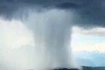 Video: પહાડો પર વાદળોએ વરસાવવાનું શરૂ કર્યું 'સુનામી'! જુઓ ભયંકર દૃશ્યો