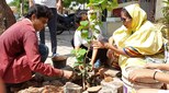World Environment Day: પર્યાવરણ દિન નિમિત્તે પર્યાવર્ણવાદીઓ એ કર્યું વૃક્ષારોપણ....
