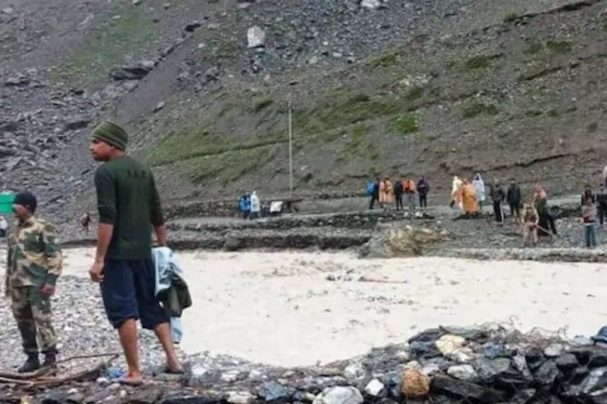 Amarnath Cave Cloud Burst: 5 લોકોને સુરક્ષિત બહાર કાઢવામાં આવ્યા, 40 લોકો હજુ પણ ગુમ