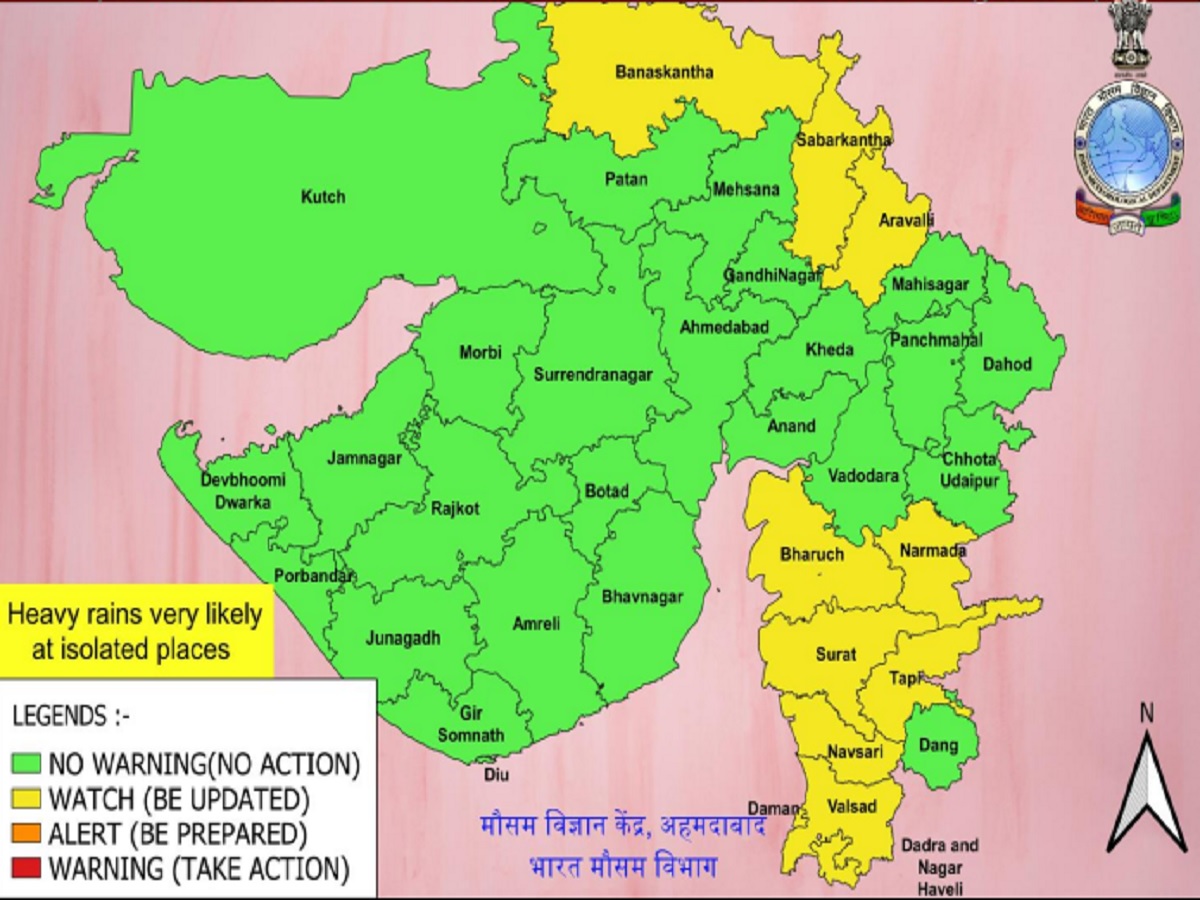  કિશોર તુવર, બનાસકાંઠા: હવામાન વિભાગ (Meteorological department)ની આગાહી મુજબ બનાસકાંઠામાં આગામી 4 દિવસ દરમિયાન ભારેથી અતિભારે વરસાદ (Banaskantha Monsoon) પડવાની આગાહી કરવામાં આવી છે. ત્યારે હવામાન વિભાગની આગાહીના પગલે અગમચેતીના ભાગરૂપે બનાસકાંઠા (Banaskantha Rainfall)ના પાલનપુરમાં એનડીઆરએફ (NDRF Team Gujarat)ની ટીમ સ્ટેન્ડબાય રાખવામાં આવી છે. (PIC: IMD Ahmedabad)