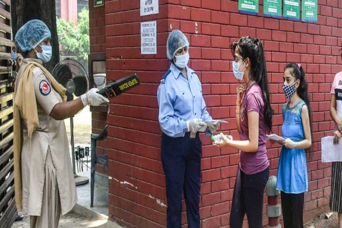 NEET 2022 : પરીક્ષામાં વિદ્યાર્થિનીઓના અંડરગાર્મેન્ટ્સ ઉતારવાનો મામલો સંસદ સુધી પહોંચ્યો
