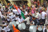 Live: દરિયાપુરમાં મુસ્લિમ સમાજે રથયાત્રાનું કર્યું સ્વાગત, કબૂતર ઉડાડી શાંતીનો આપ્યો સંદેશ