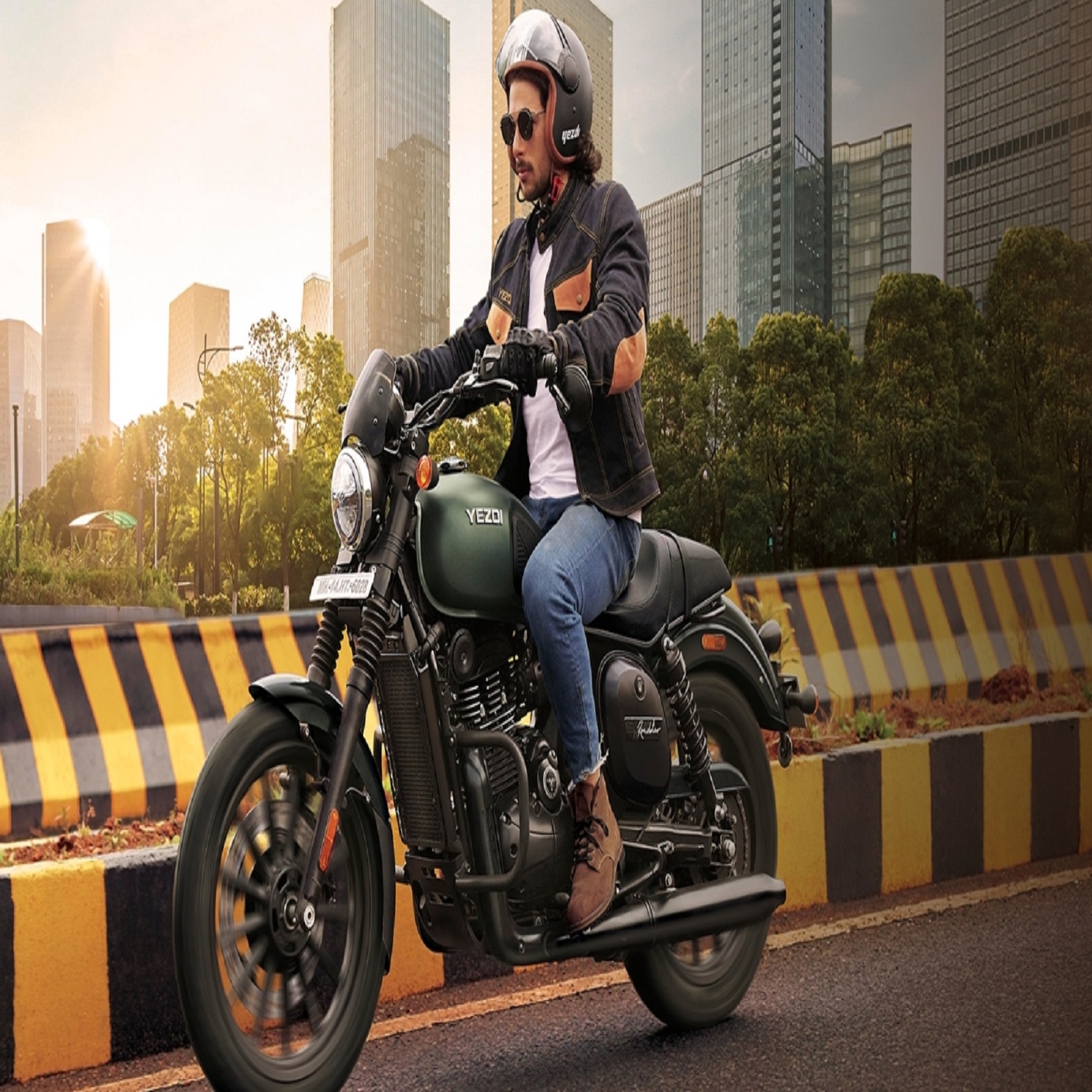 cruisers bike under 2 lakh rupees know affordable cruisers bike price