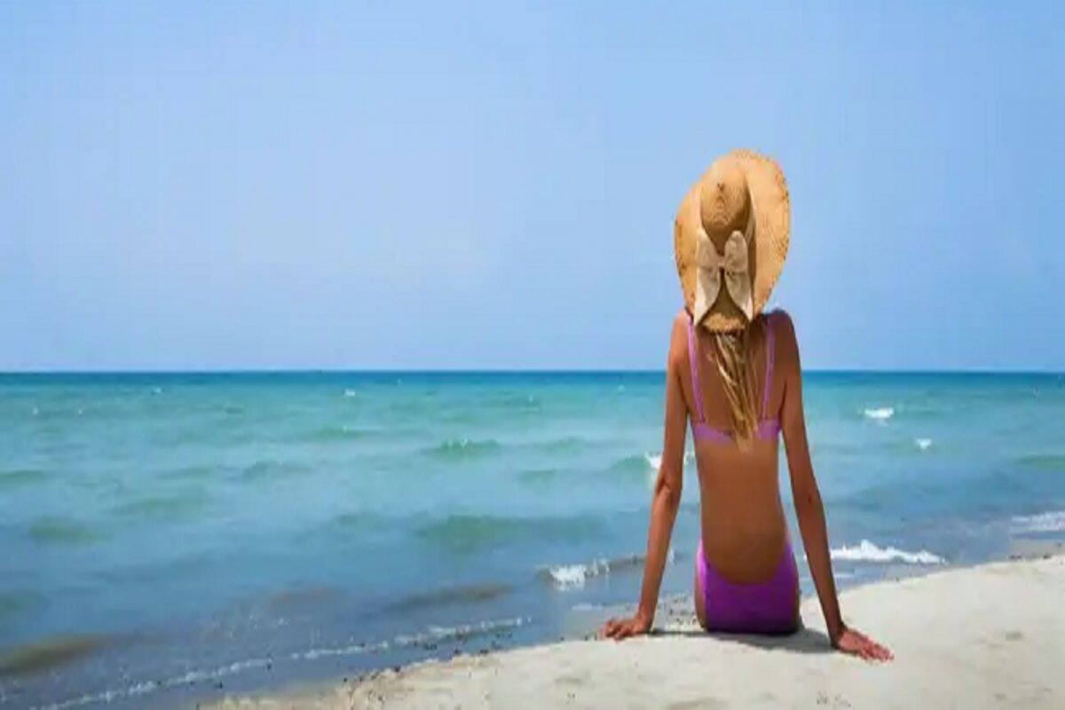 Bikini ban: આ ટૂરીસ્ટ પ્લેસ પર બિકીની પહેરવી પડશે મોંઘી, લાગશે આટલો મોટો દંડ
